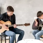 Cocuk Gitar Kurslari 5