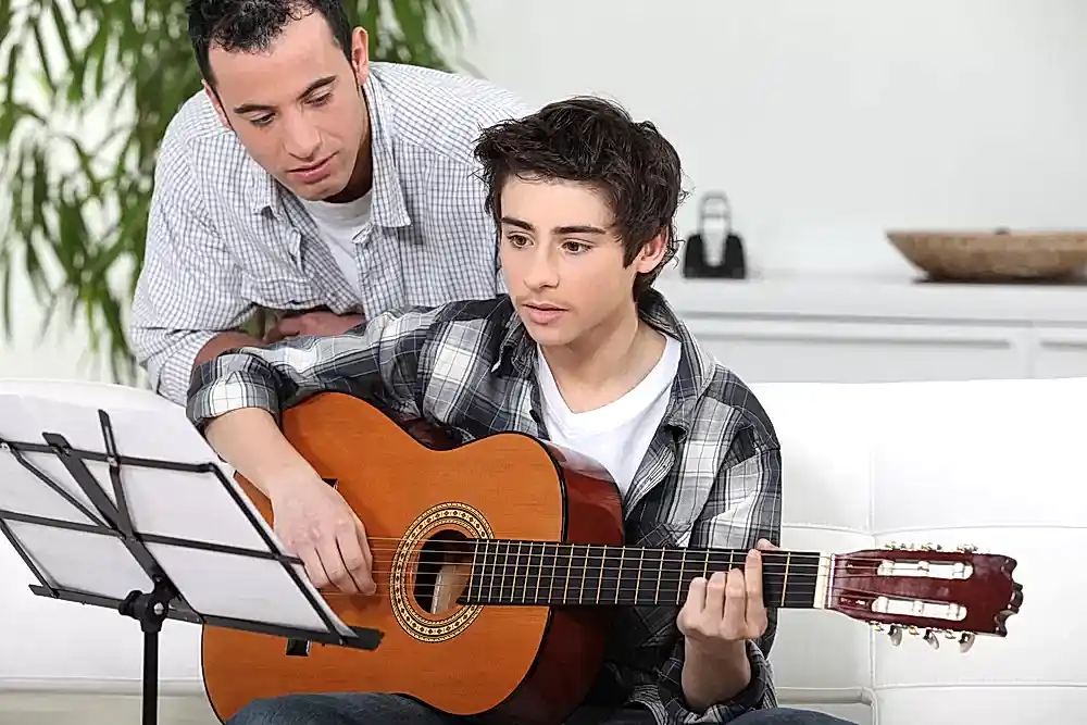 Genclere Ozel Gitar Kursu 3